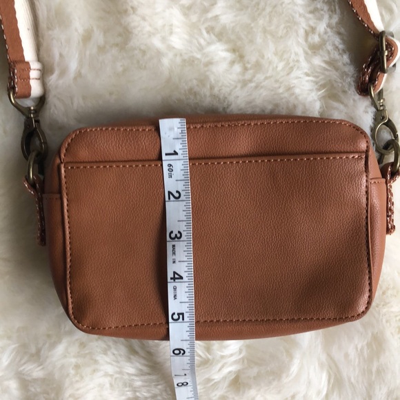 Thirty One Brown Vegan Leather Crossbody Brass Hardware - Picture 11 of 11
